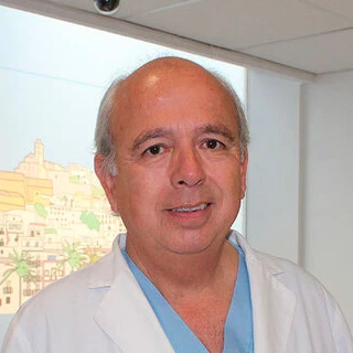 Dr. César Vargas